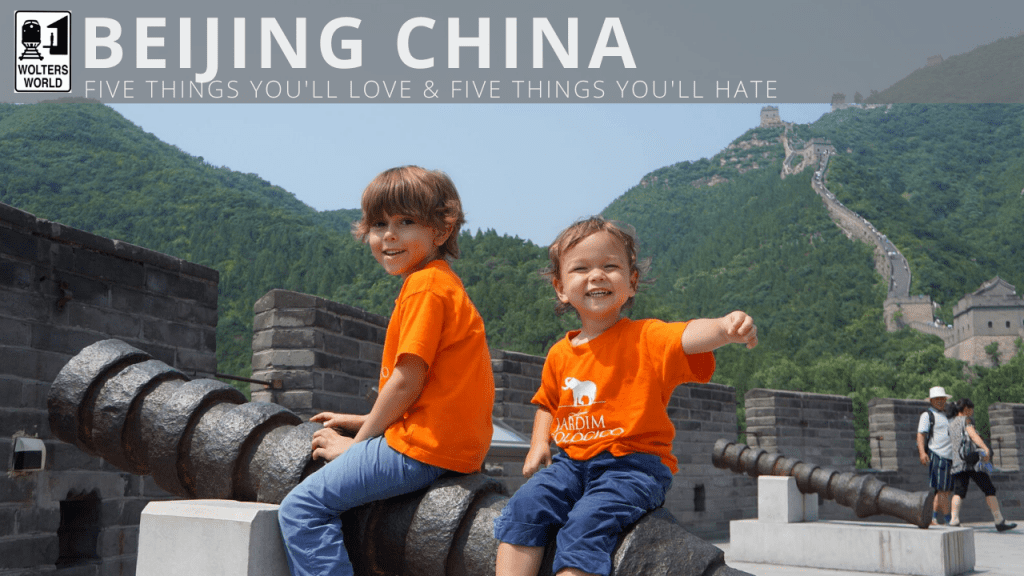 kids at great wall in china